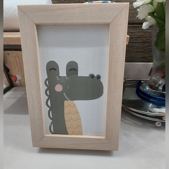 Cream Photo Frame - Picture 2 of 3